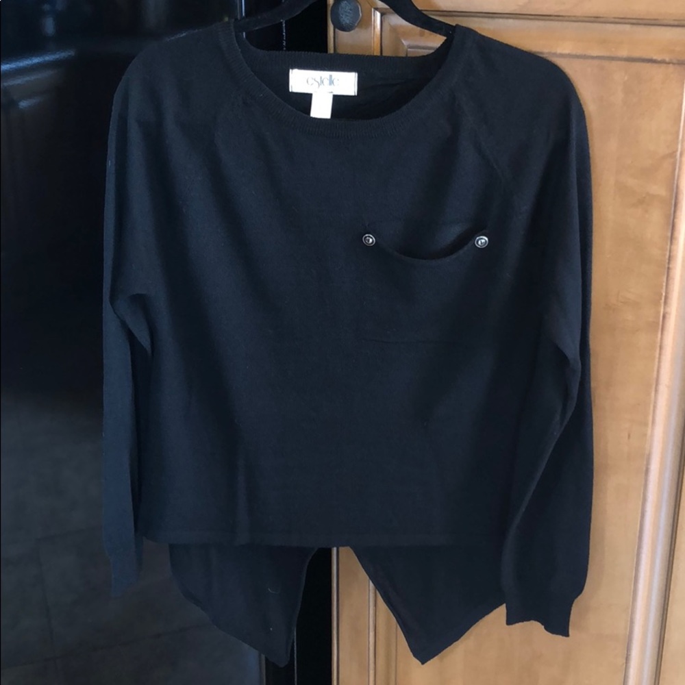 Estelle | woman’s top | euc